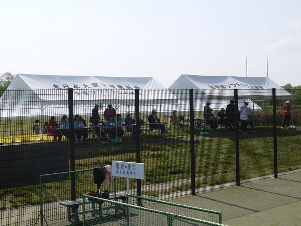 岩手県ソフトテニス連盟様 イベント集会テント(定番品)軒高200cmで設営した事例