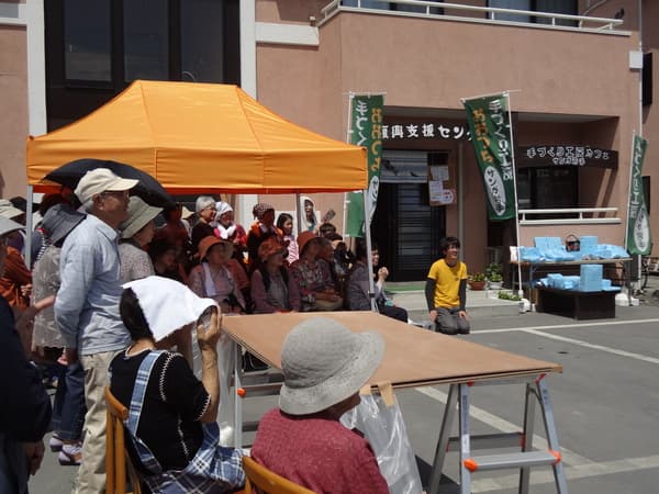 特定非営利活動法人サンガ岩手様 かんたんてんと3(アルミフレーム)で設営した事例