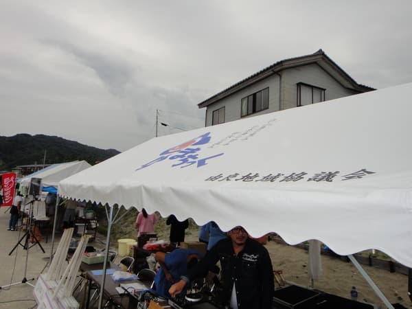 由良地域協議会様 イベント集会テント(定番品)軒高200cmで設営した事例