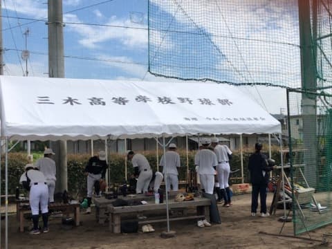 t.m様 イベント集会テント(定番品)軒高200cmで設営した事例