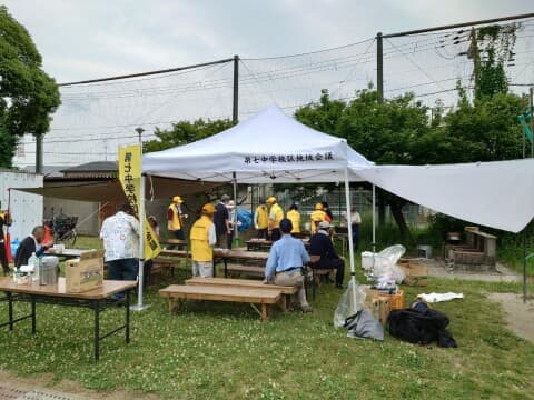 第七中学校区地域会議様 かんたんてんと3(アルミフレーム)で設営した事例