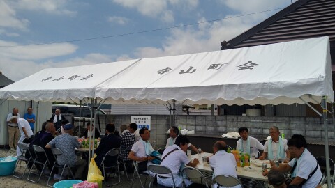 寺山町会様 イベント集会テント(定番品)軒高200cmで設営した事例
